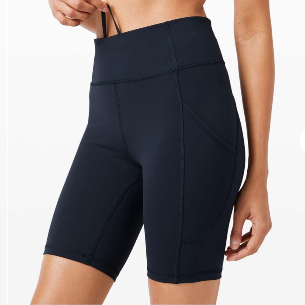 Lululemon Invigorate High-Rise Short 6”, Size 4 True Navy Blue